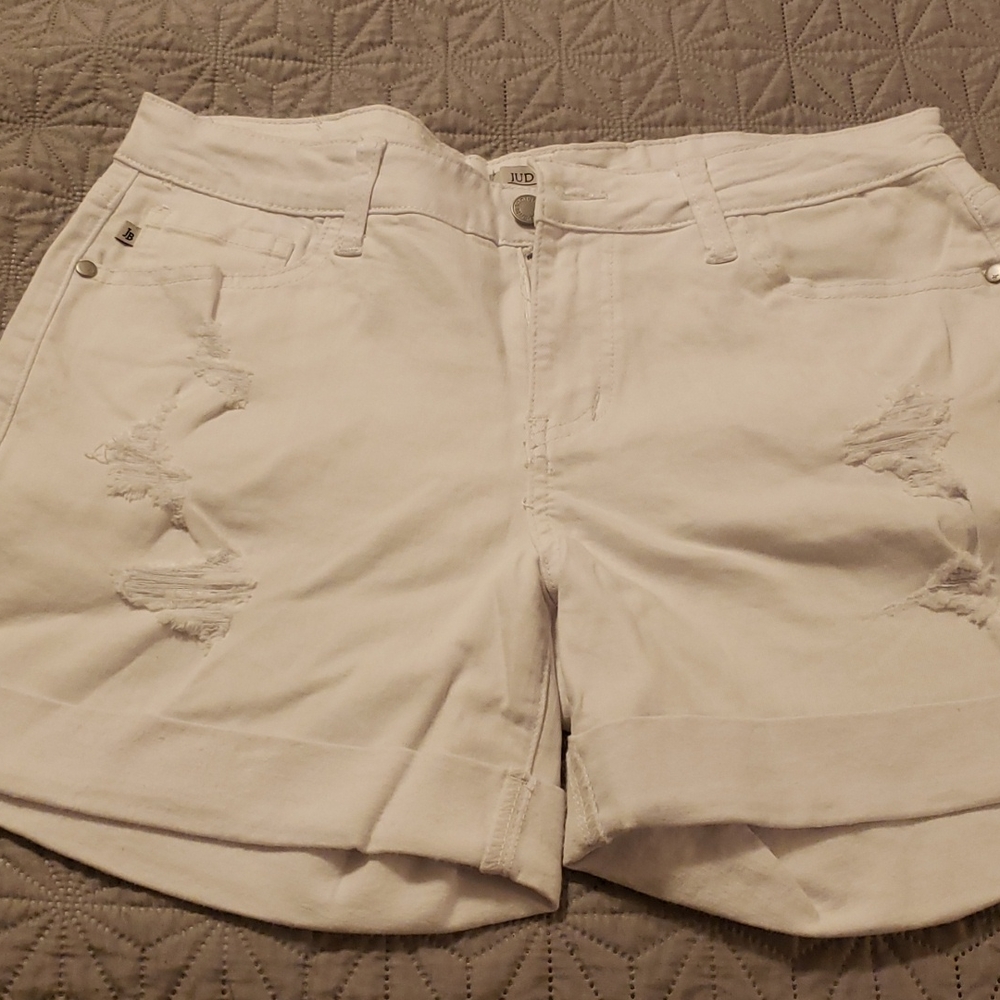 White shorts 30 waist. Never worn
